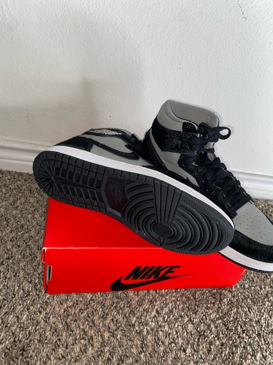 Nike Women’s High-Top Sneakers Black & Gray - Picture 3 of 5